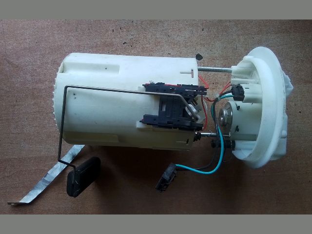 bontott FIAT STILO Üzemanyag Szivattyú