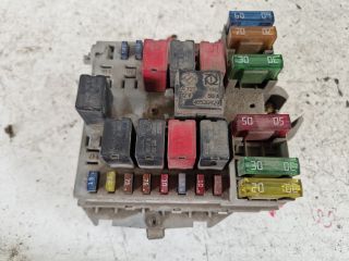 bontott FIAT STILO Biztosítéktábla Motortér