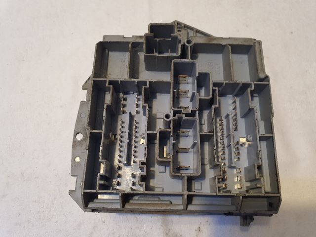 bontott FIAT STILO Biztosítéktábla Motortér