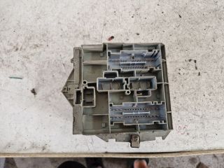 bontott FIAT STILO Biztosítéktábla Motortér