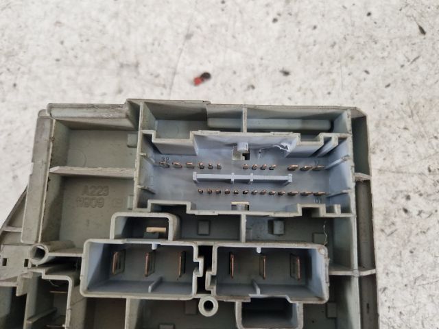 bontott FIAT STILO Biztosítéktábla Motortér