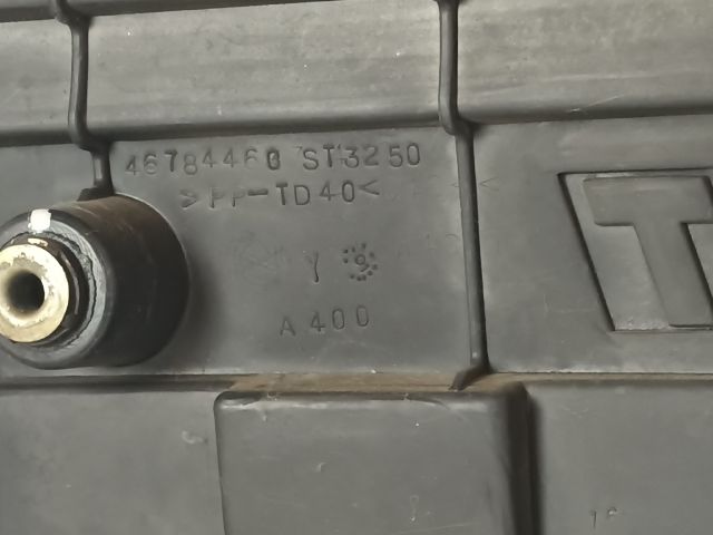 bontott FIAT STILO Felső Motorburkolat