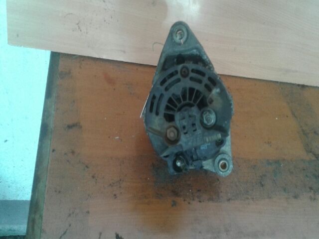 bontott FIAT STILO Generátor