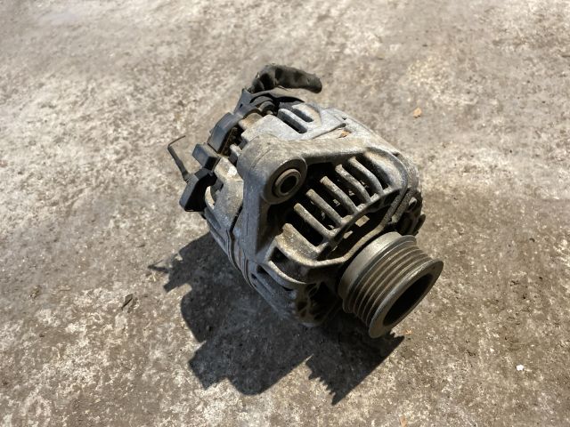 bontott FIAT STILO Generátor