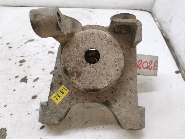 bontott FIAT STILO Motor Tartó Bak Jobb