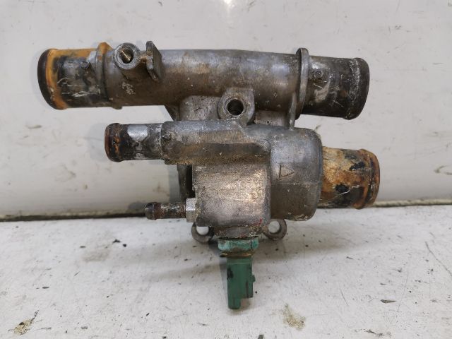 bontott FIAT STILO Termosztátház