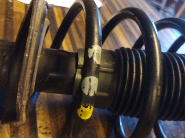 bontott FIAT STILO Jobb első Gólyaláb (Lengécsillapító, Rugó)