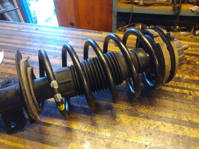 bontott FIAT STILO Jobb első Gólyaláb (Lengécsillapító, Rugó)