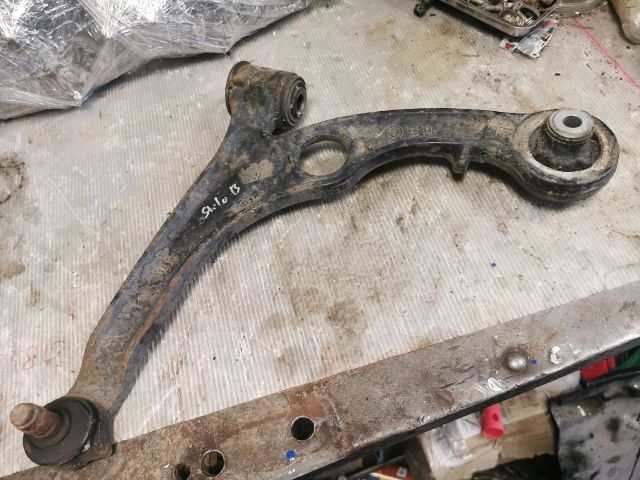 bontott FIAT STILO Bal első Lengőkar