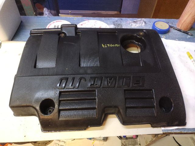 bontott FIAT STILO Felső Motorburkolat