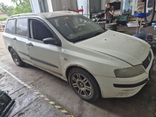 bontott FIAT STILO Motor (Fűzött blokk hengerfejjel)