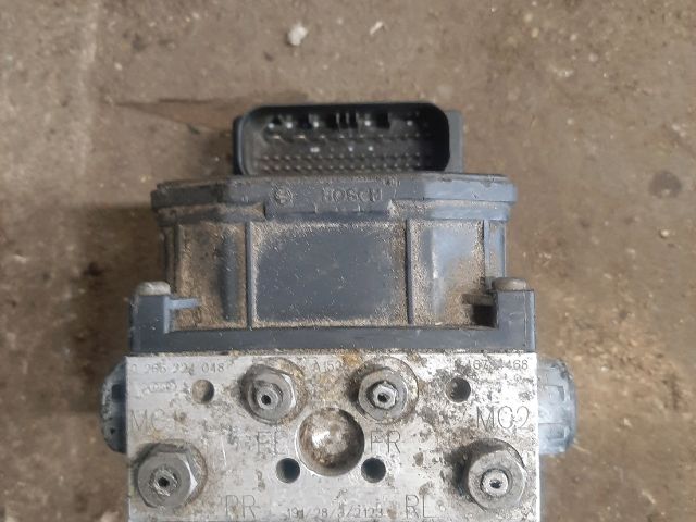 bontott FIAT STILO ABS Kocka