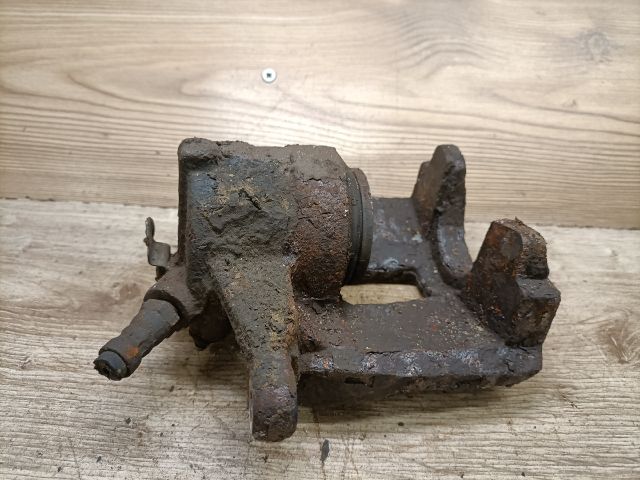 bontott FIAT STILO Bal első Féknyereg Munkahengerrel