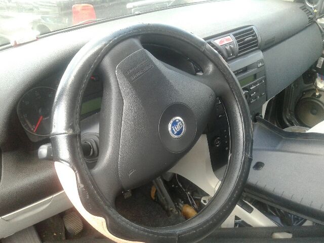 bontott FIAT STILO Bal első Lengőkar