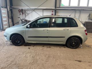 bontott FIAT STILO Bal hátsó Rugó