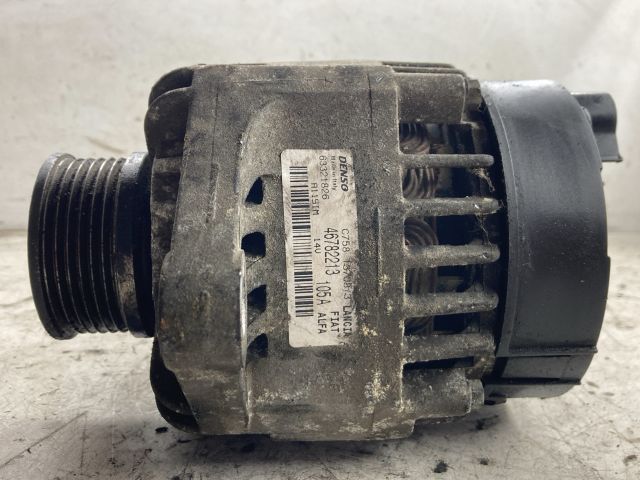 bontott FIAT STILO Generátor