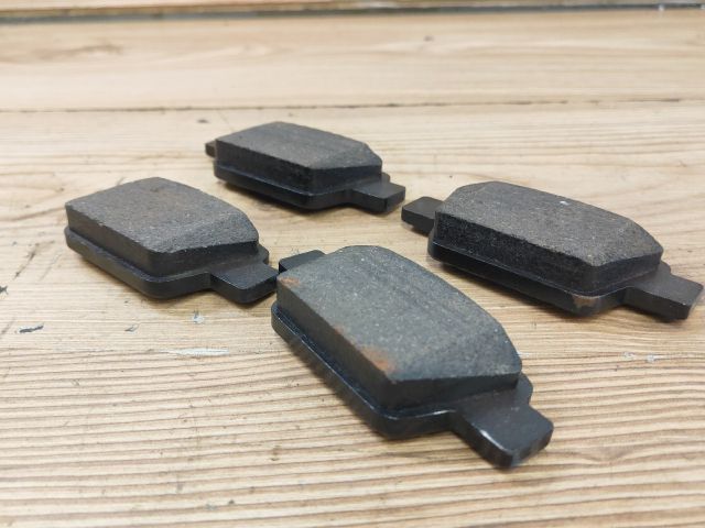 bontott FIAT STILO Hátsó Pár Fékbetét