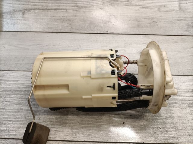 bontott FIAT STILO Üzemanyag Szivattyú