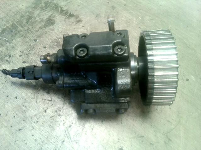 bontott FIAT STILO Nagynyomású Szivattyú