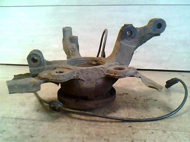 bontott FIAT STILO Bal első Csonkállvány Kerékaggyal