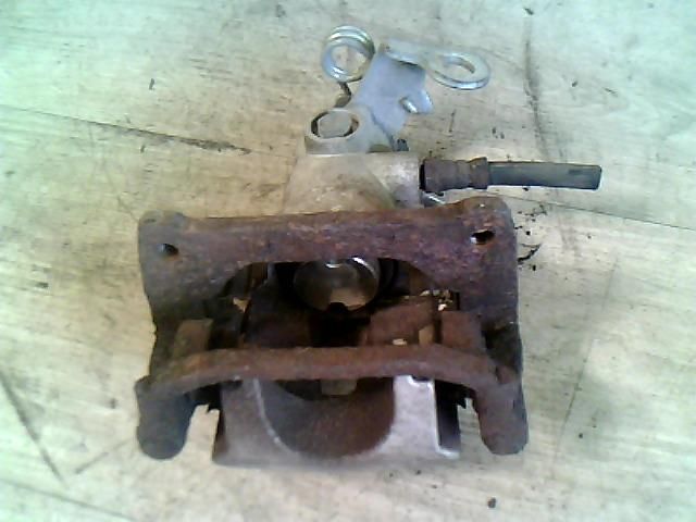 bontott FIAT STILO Bal hátsó Féknyereg Munkahengerrel