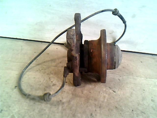 bontott FIAT STILO Bal hátsó Kerékagy