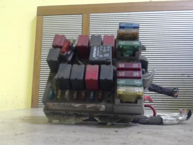 bontott FIAT STILO Biztosítéktábla Motortér