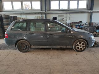 bontott FIAT STILO Biztosítéktábla Motortér