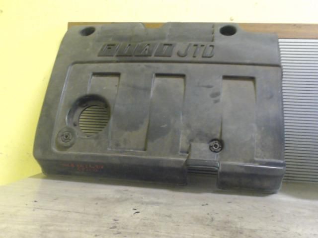 bontott FIAT STILO Felső Motorburkolat