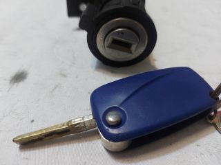 bontott FIAT STILO Gyújtáskapcsoló Házzal