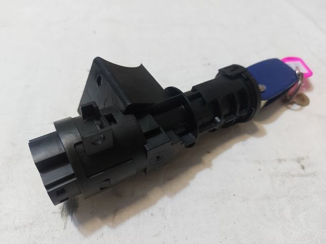 bontott FIAT STILO Gyújtáskapcsoló Házzal