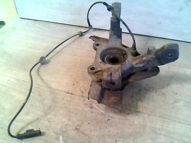 bontott FIAT STILO Jobb első Csonkállvány Kerékaggyal