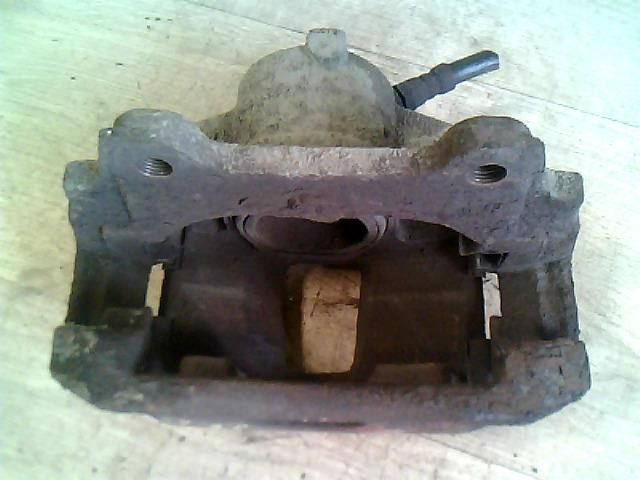 bontott FIAT STILO Jobb első Féknyereg Munkahengerrel