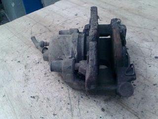 bontott FIAT STILO Jobb első Féknyereg Munkahengerrel