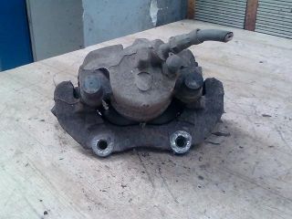 bontott FIAT STILO Jobb első Féknyereg Munkahengerrel