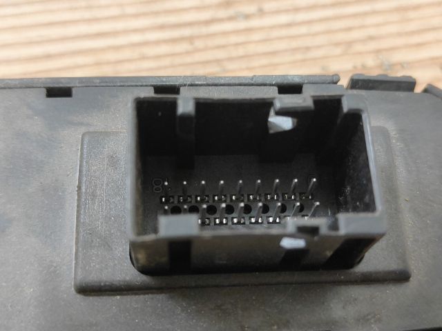 bontott FIAT STILO Ablakemelő és Tükör Kapcsoló