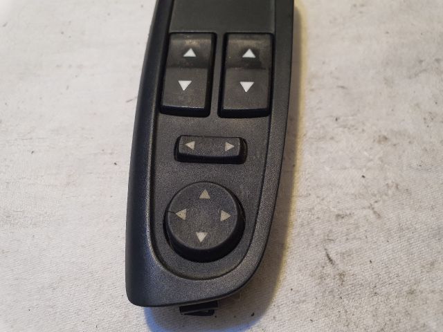 bontott FIAT STILO Ablakemelő és Tükör Kapcsoló