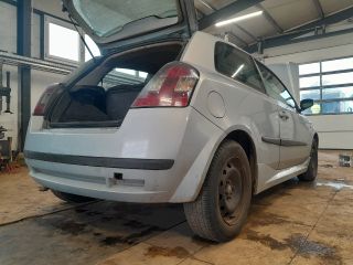 bontott FIAT STILO Bal B Oszlop Burkolat