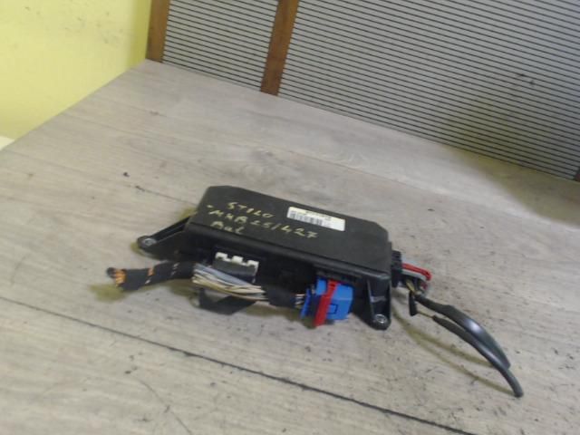 bontott FIAT STILO Bal első Ablakemelő Elektronika