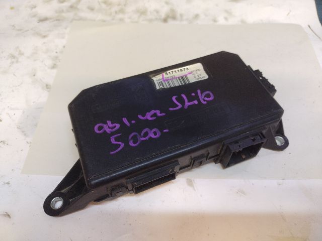 bontott FIAT STILO Bal első Ablakemelő Elektronika