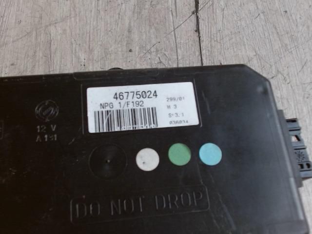 bontott FIAT STILO Bal első Ablakemelő Elektronika