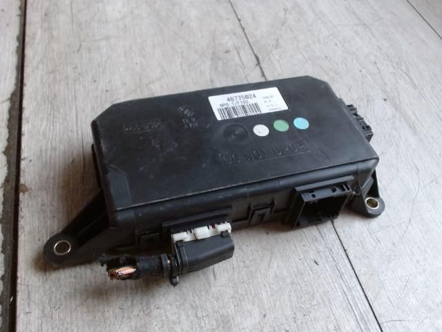 bontott FIAT STILO Bal első Ablakemelő Elektronika