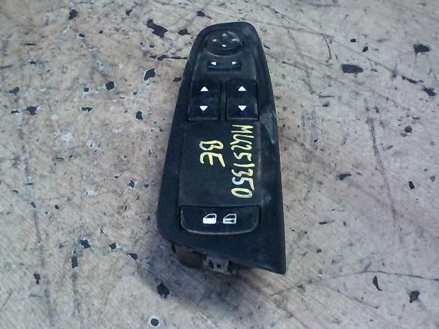 bontott FIAT STILO Bal első Ablakemelő Kapcsoló