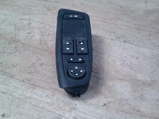 bontott FIAT STILO Bal első Ablakemelő Kapcsoló