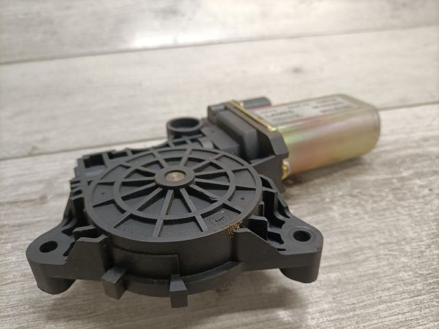 bontott FIAT STILO Bal első Ablakemelő Motor