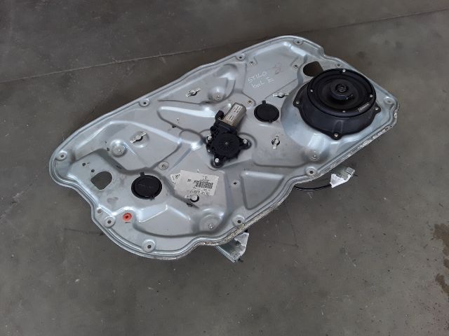 bontott FIAT STILO Bal első Ablakemelő Szerkezet (Elektromos)