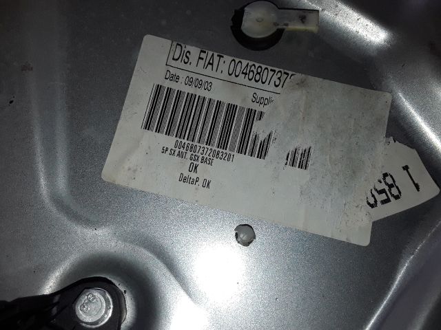 bontott FIAT STILO Bal első Ablakemelő Szerkezet (Elektromos)