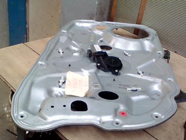 bontott FIAT STILO Bal első Ablakemelő Szerkezet (Elektromos)