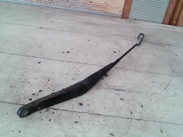 bontott FIAT STILO Bal első Ablaktörlő Kar