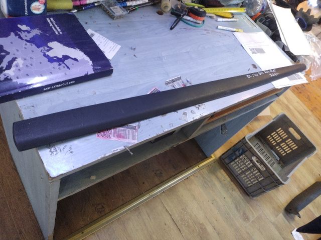 bontott FIAT STILO Bal első Ajtó Díszléc